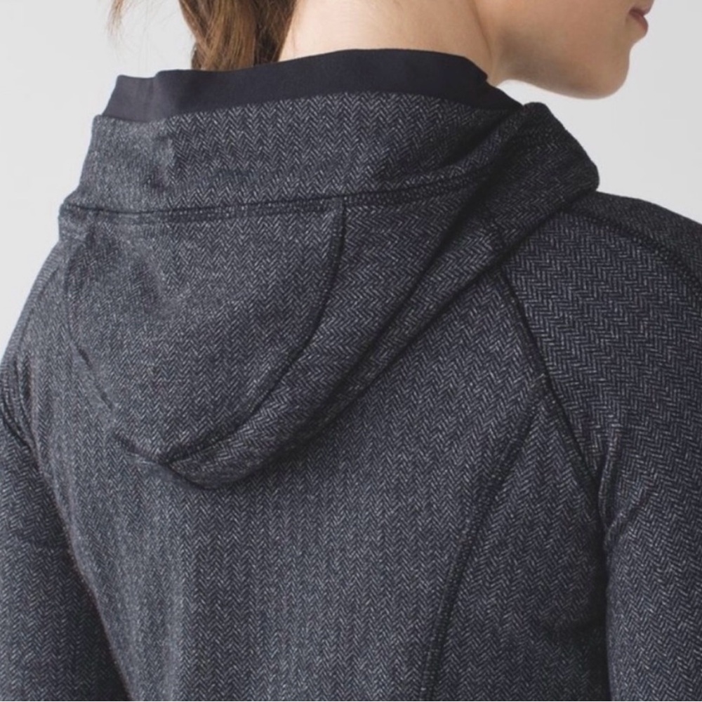 Lululemon Think Fast Pullover Hoodie Size 8 - Picture 3 of 12